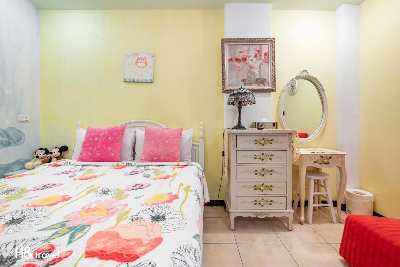 White Cotton Candy Homestay Hualien City Εξωτερικό φωτογραφία
