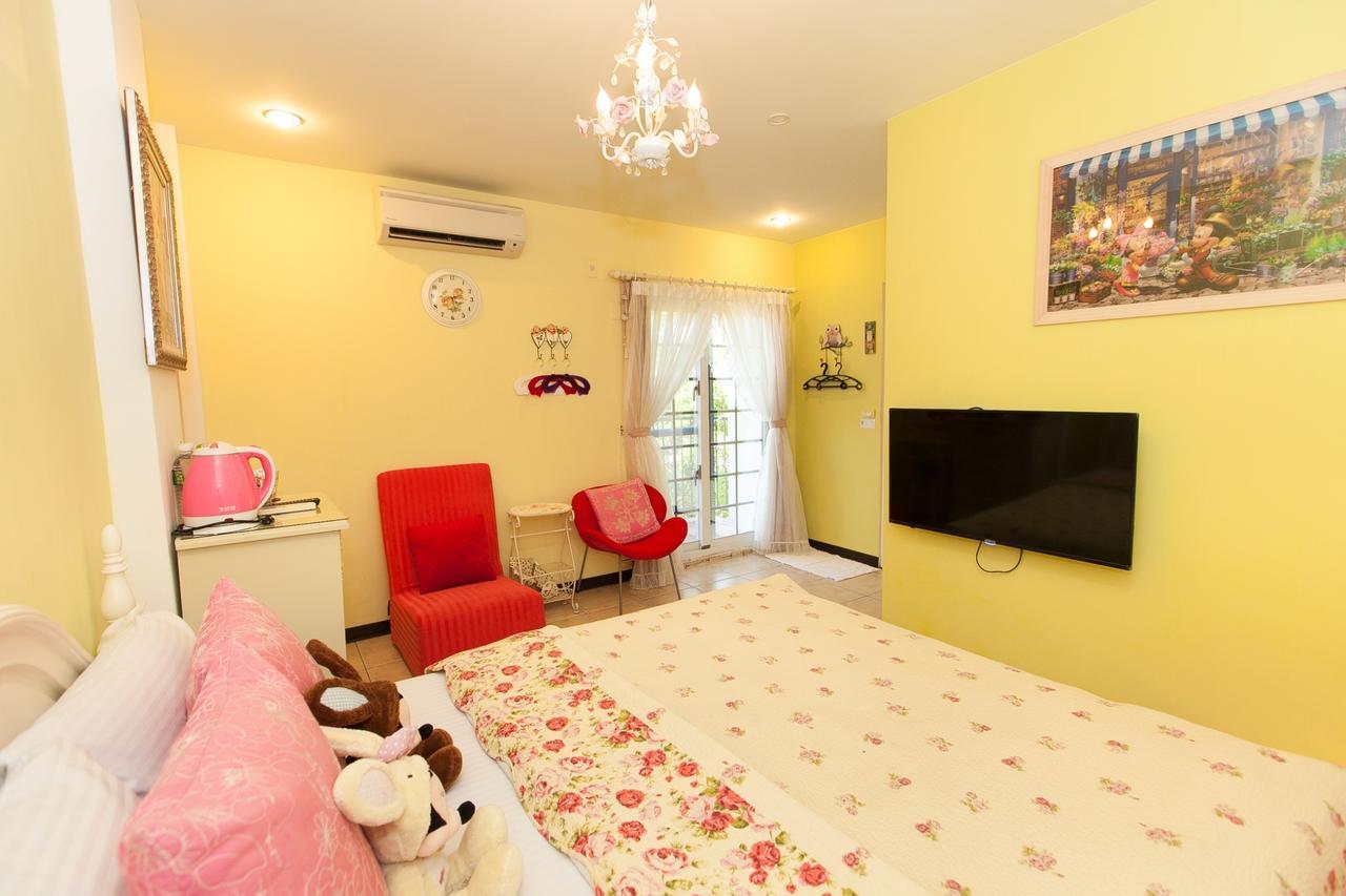 White Cotton Candy Homestay Hualien City Εξωτερικό φωτογραφία