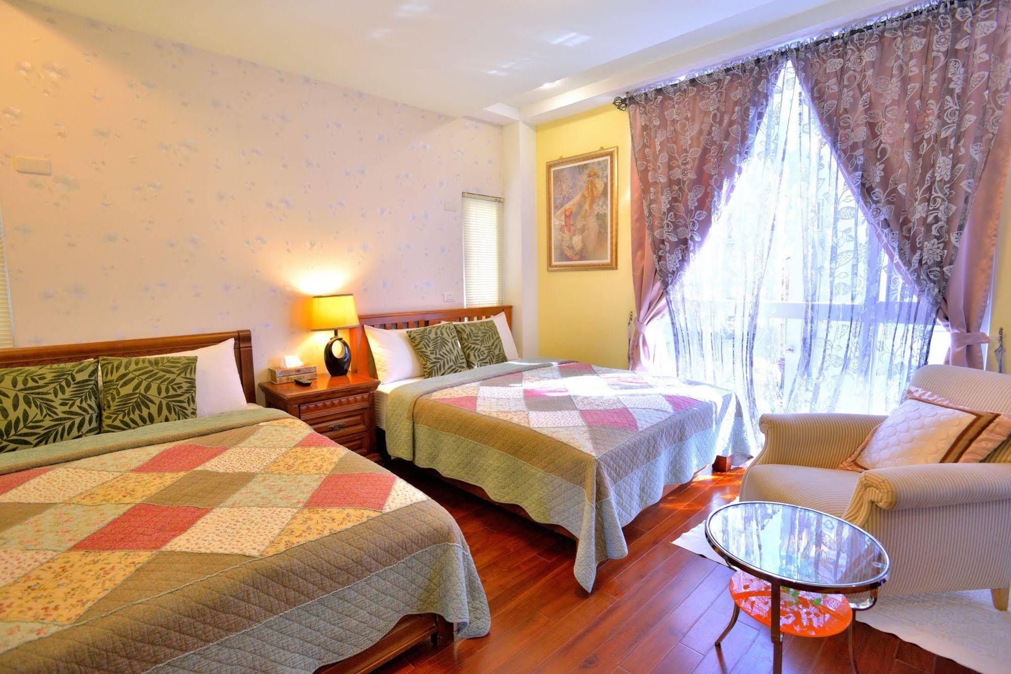 White Cotton Candy Homestay Hualien City Εξωτερικό φωτογραφία